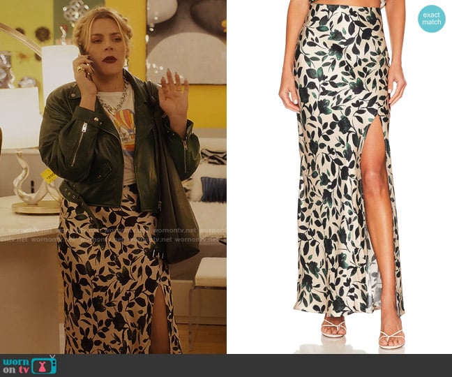 Bec and Bridge Vine Skirt worn by Darby (Busy Philipps) on Single Drunk Female