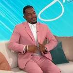 Bill Bellamy’s pink suit on Sherri