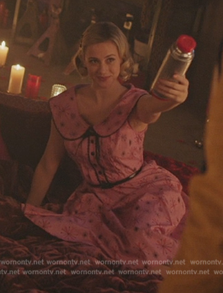 Betty's pink printed bib dress on Riverdale