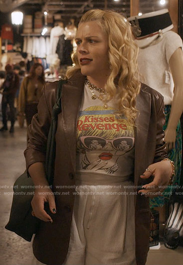 Darby's Kisses for Revenge t-shirt, brown leather blazer and white corduroy shorts on Single Drunk Female