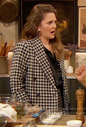 Drew’s gingam check blazer and skirt on The Drew Barrymore Show