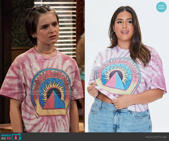 Forever 21 Pink Floyd Graphic Tee worn by Winnie Webber (Shiloh Verrico) on Bunkd