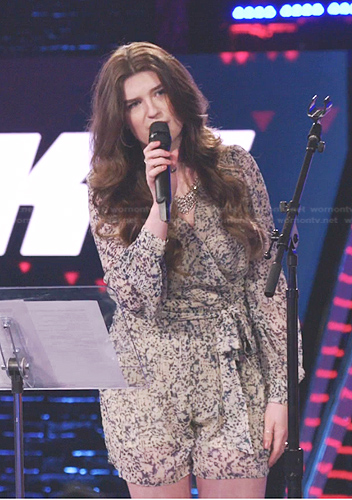 Grace West’s beige printed wrap romper on The Voice