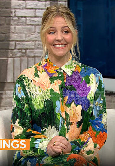 Helene York's painted floral outfit on CBS Mornings