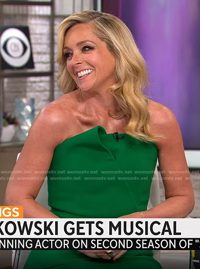 Jane Krakowski's green strapless dress on CBS Mornings