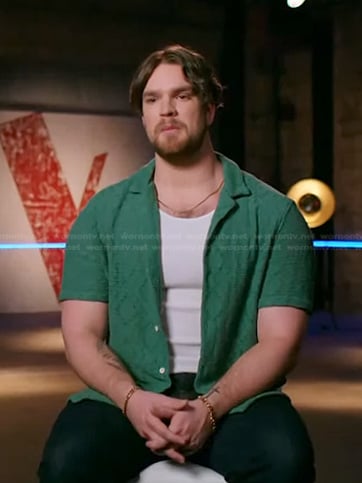 JB Somers’s green crochet shirt on The Voice