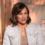 Jennifer Garner’s tweed jacket on E! News