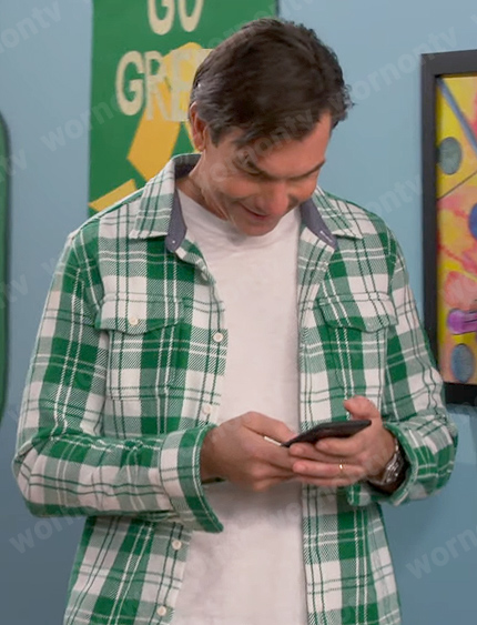 Jerry O’Connell's green plaid shirt on The Neighborhood