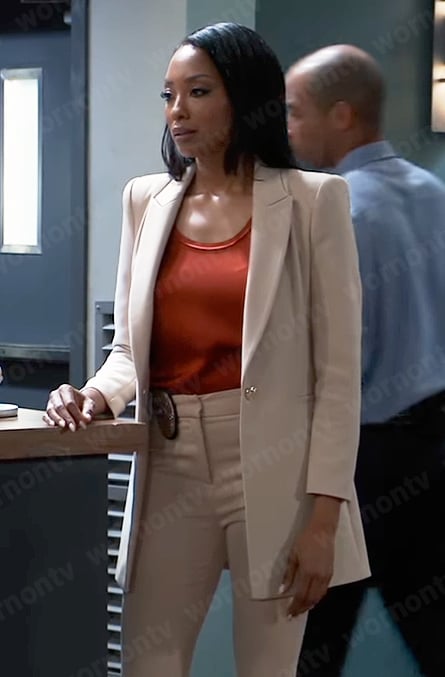 Jordan's beige blazer on General Hospital