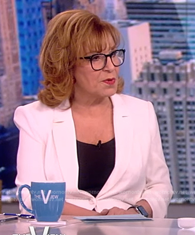 Joy’s white ruched sleeve blazer on The View