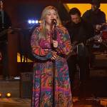 Kelly’s multicolored palm print maxi dress on The Kelly Clarkson Show