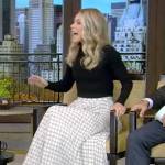 Kelly’s white printed pleated midi skirt on Live with Kelly and Ryan