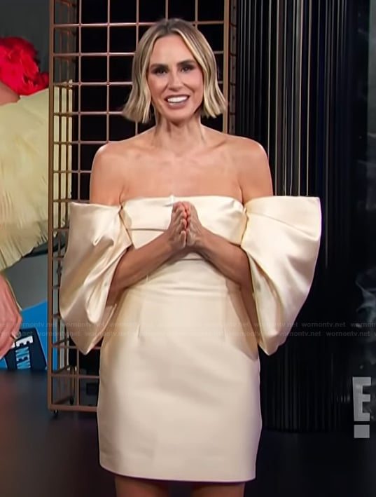 Keltie's ivory off-shoulder mini dress on E! News