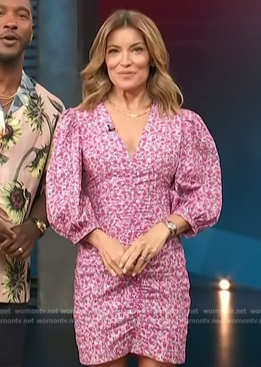 Kit’s pink floral print ruched dress on Access Hollywood