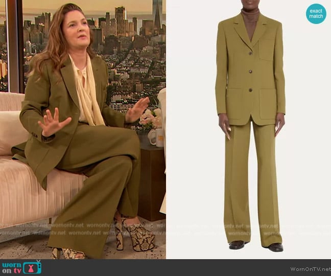 Lafayette 148 New York Patch Pocket Single-Breasted Blazer worn by Drew Barrymore on The Drew Barrymore Show