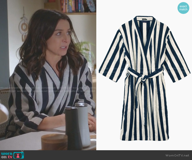 WornOnTV: Amelia's navy striped bathrobe on Greys Anatomy