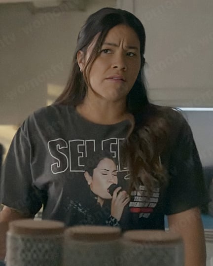 Nell's Selena graphic tee on Not Dead Yet