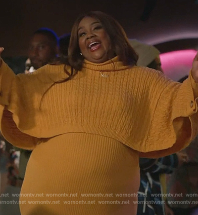 Nicky's yellow cable knit sweater and skirt on Grand Crew