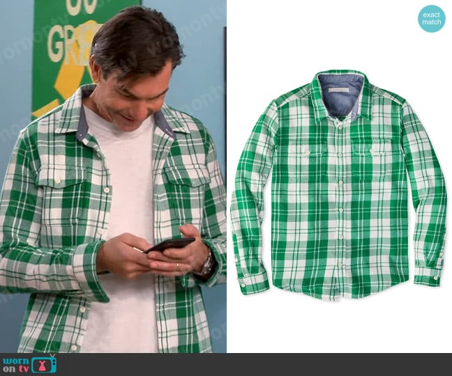 Outerknown Blanket Shirt in Big Green Plaid worn by Jerry O’Connell (Jerry O’Connell) on The Neighborhood