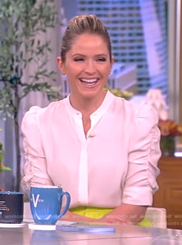 Sara's yellow cargo pants and puff sleeve top on The View