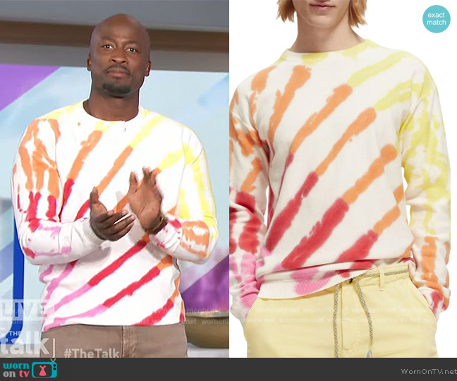 Scotch and Soda Tie Dye Long Sleeve Sweater worn by Akbar Gbajabiamila on The Talk