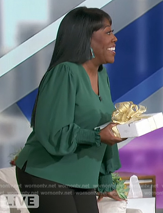 Sheryl's green smocked cuff top on The Talk