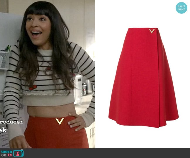 Valentino V Hardware Skirt worn by Sam (Hannah Simone) on Not Dead Yet