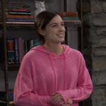 Willow’s pink hoodie on General Hospital