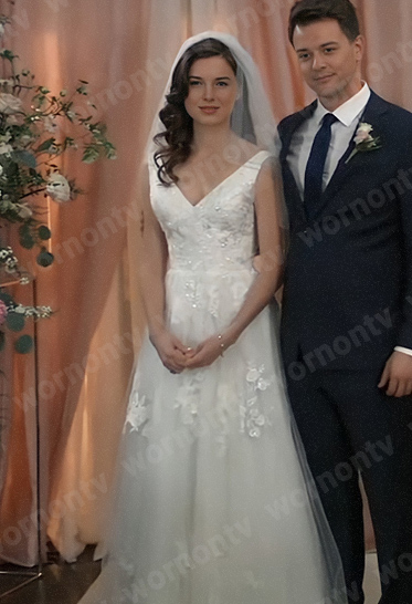 Willow's wedding dress on General Hospital