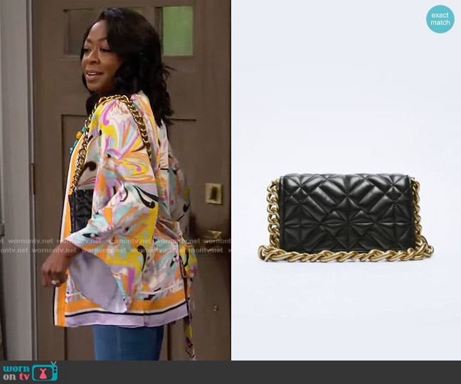 Zara Quilted Bag with Chain worn by Tina Butler (Tichina Arnold) on The Neighborhood