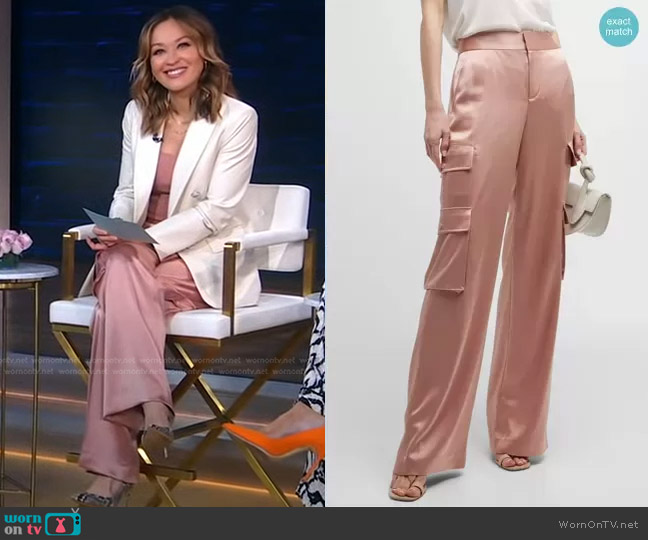 WornOnTV: Eva’s white blazer and pink satin pants on Good Morning ...