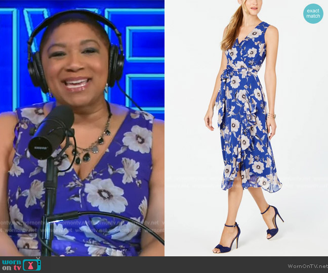 WornOnTV: Deja Vu’s blue floral print dress on Live with Kelly and Mark ...