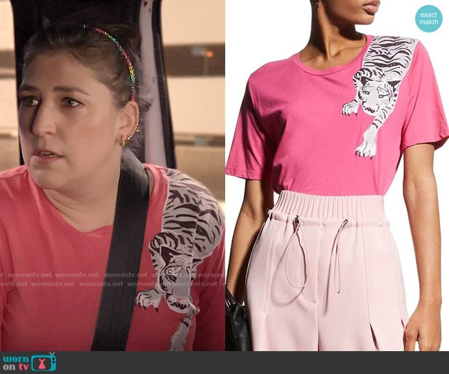 Le Superbe Scratching Tiger Graphic Tee In Fuschia worn by Kat Silver (Mayim Bialik) on Call Me Kat