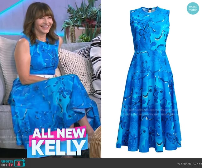 Marni Floral-print sleeveless midi dress worn by Mary Steenburgen on The Kelly Clarkson Show