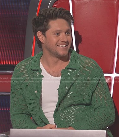 Niall Horan's green crochet shirt on The Voice