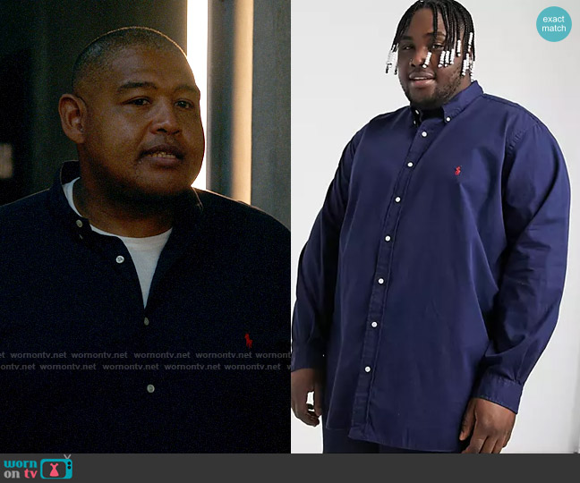 Polo Ralph Lauren Garment dyed polo player logo shirt button down custom regular fit in navy worn by Albert Gibson (Omar Benson Miller) on True Lies