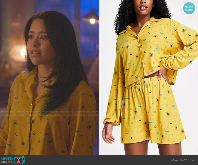 The Wellness Project x Chelsea Peers Blouson Sleeve Short Pajamas in Mustard Ditsy Eye Print worn by Mariana Foster (Cierra Ramirez) on Good Trouble