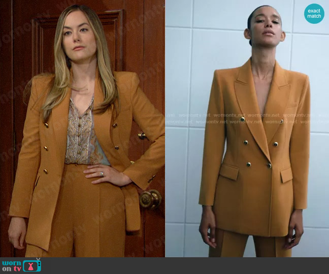 Zara Double Breasted Long Blazer in Dark Camel worn by Hope Logan (Annika Noelle) on The Bold and the Beautiful