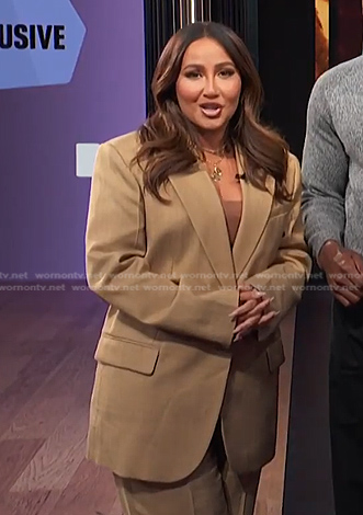 Adrienne’s beige oversized blazer and pants on E! News