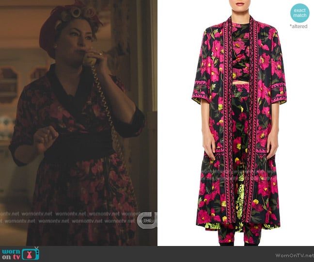 Alice + Olivia Dottie Reversible Kimono worn by Alice Cooper (Mädchen Amick) on Riverdale