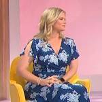 Alison Sweeney’s blue floral print dress on Sherri