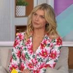 Amanda’s floral print blazer dress on The Talk