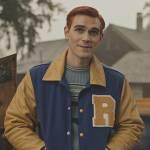 Archie’s blue and yellow jacket on Riverdale