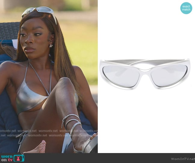 Balenciaga Swift oval-frame sunglasses worn by Chelsea Lazkani on Selling Sunset