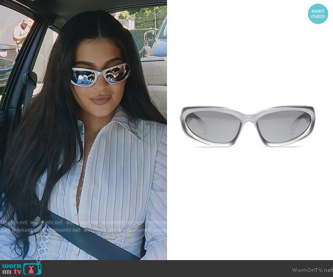 Balenciaga Swift Oval Sunglasses worn by Kylie Jenner (Kylie Jenner) on The Kardashians