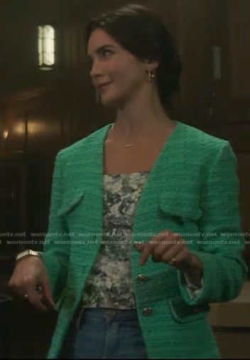 Bess's green tweed jacket on Nancy Drew