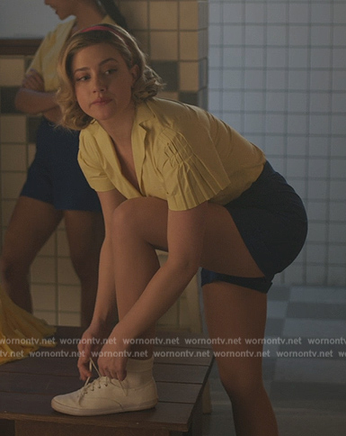 Betty's white sneakers on Riverdale