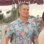 Bobby’s blue Hawaiian shirt on 9-1-1