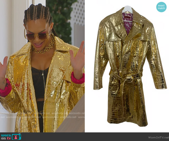 WornOnTV: Amanza's gold metallic crocodile skin coat on Selling Sunset |  Amanza Smith | Clothes and Wardrobe from TV