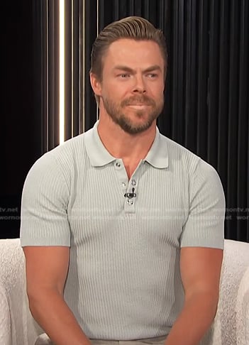 Derek Hough’s textured polo shirt on E! News